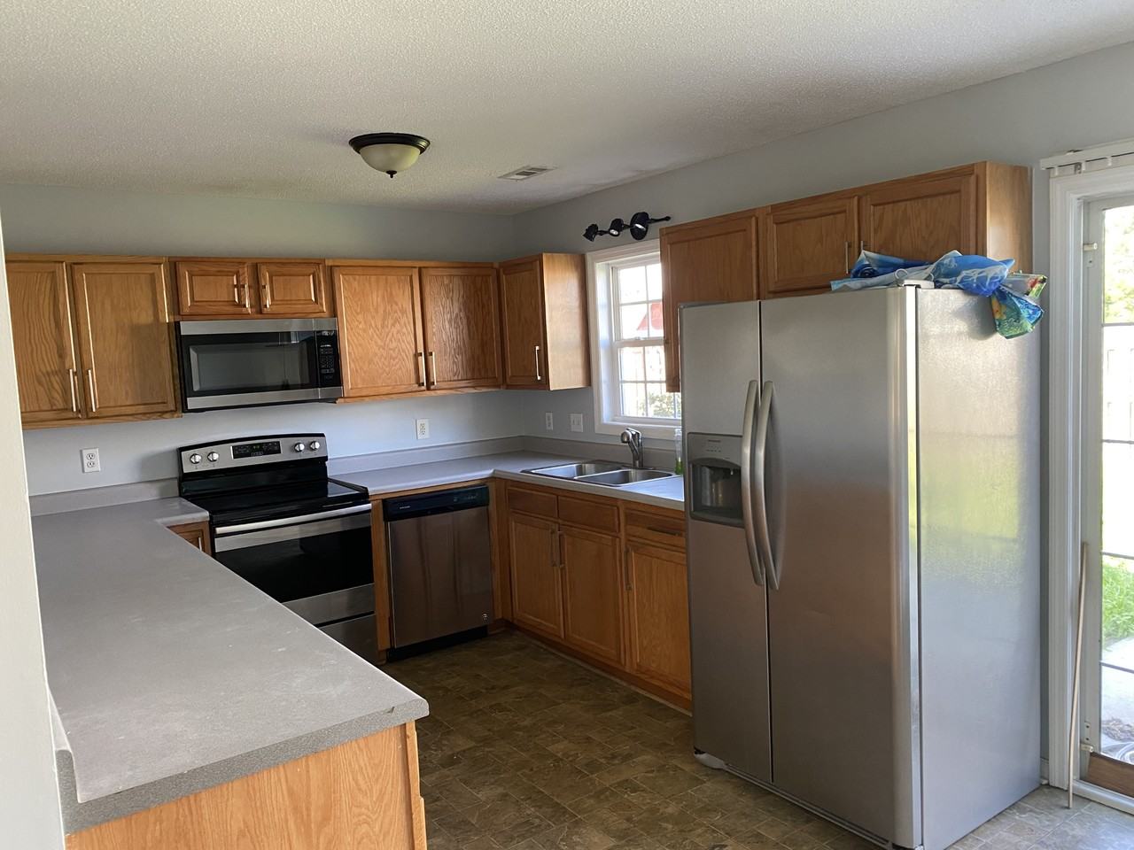 105 Foxtrail Dr #1 - Photo 2 of 13
