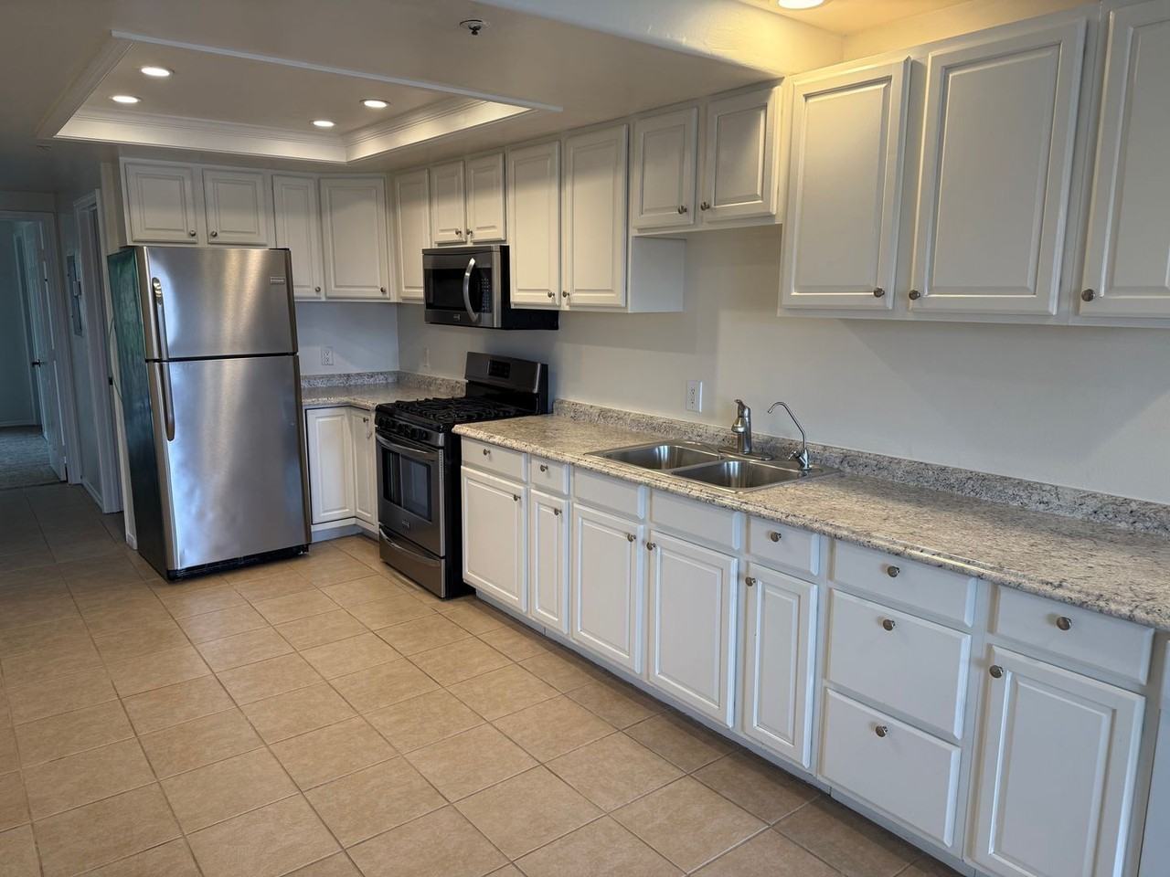 2623 Calle Del Comercio - Photo 4 of 15