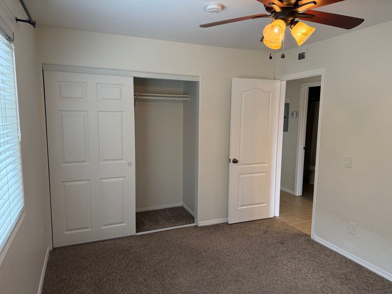 2623 Calle Del Comercio - Photo 7 of 15