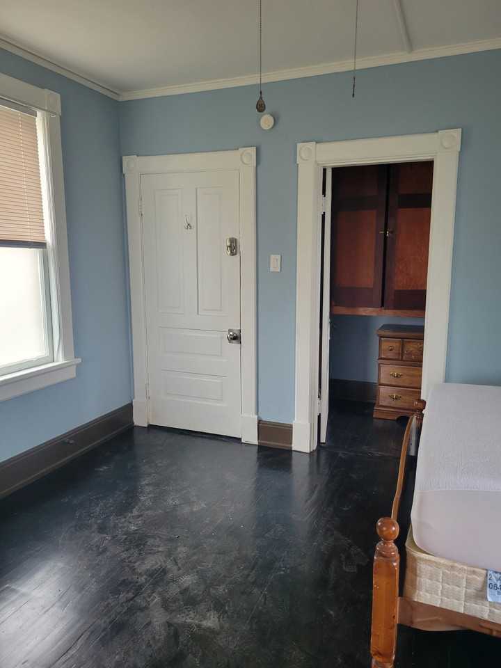 1223 Fillmore StreetRoom 6Lynchburg Va 24501 #6 - Photo 2 of 16
