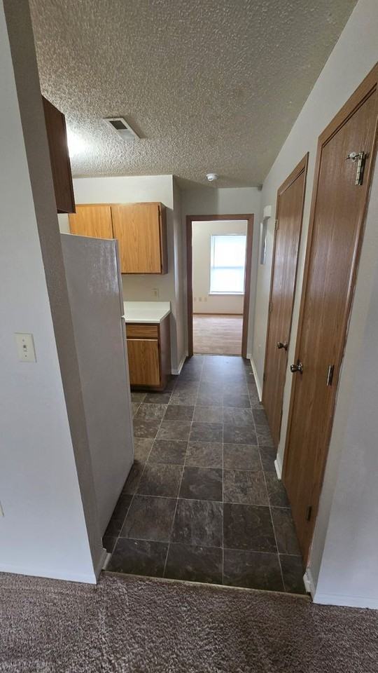 1292 W Ashley Rd - Photo 3 of 13