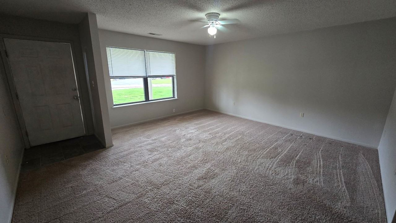 1292 W Ashley Rd - Photo 7 of 13