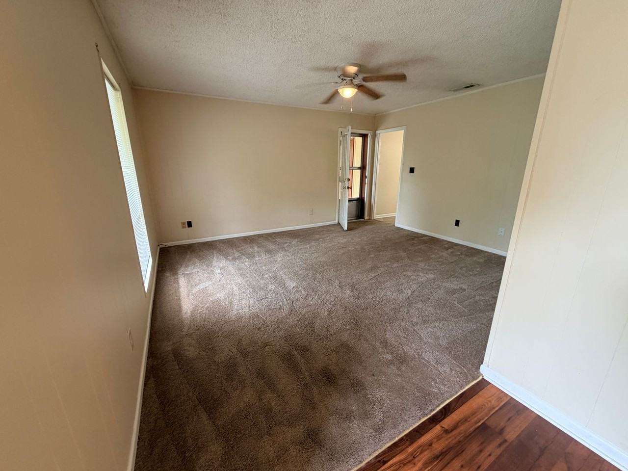 3902 Danube Cir - Photo 2 of 21