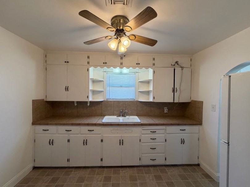 901 Castaic Ave #1 - Photo 6 of 27