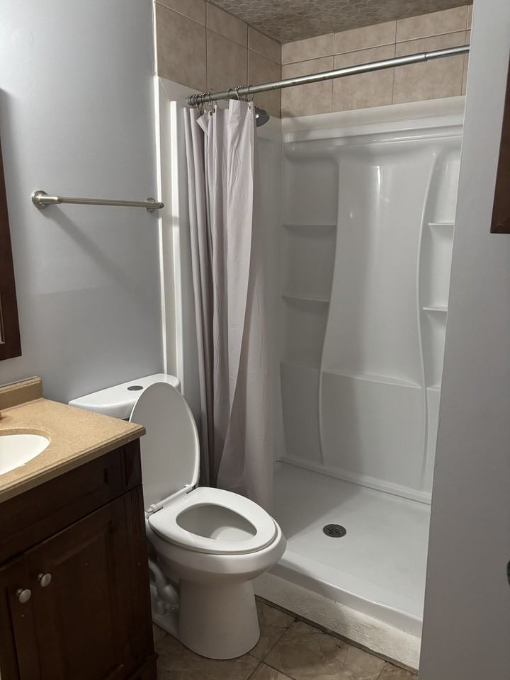 Corder Dr #5 - Photo 4 of 8