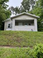 featured image of 513 Oak Pl #1