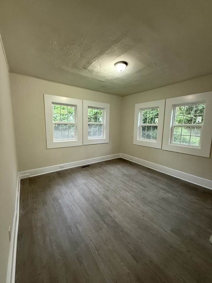 513 Oak Pl #1 - Photo 4 of 8