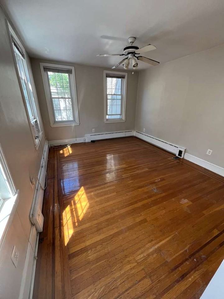 335 Pine St #2 - Photo 6 of 7