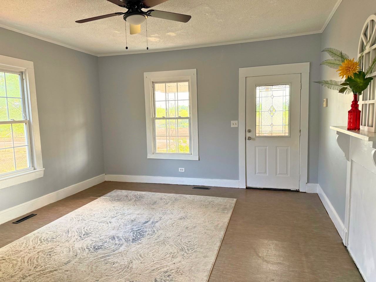 216 Lester Ave #1 - Photo 6 of 10