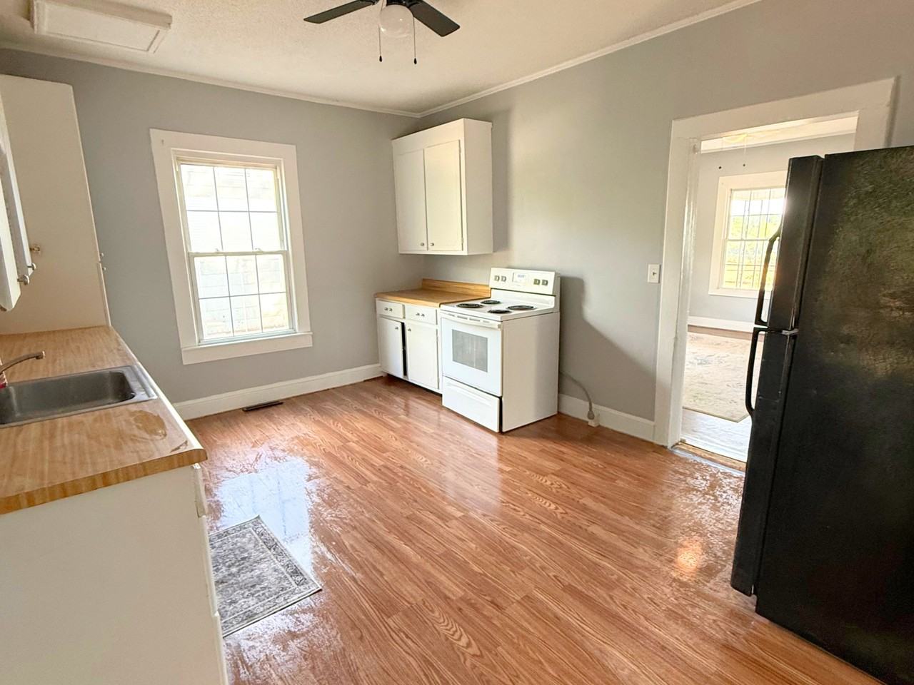 216 Lester Ave #1 - Photo 7 of 10