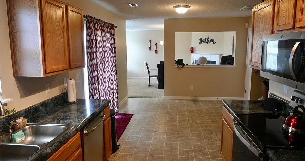 412 Cape Jasmine Way #1 - Photo 4 of 9