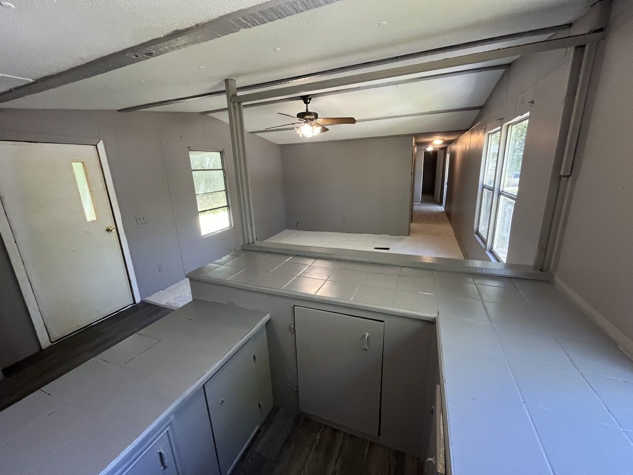 129 Thrush St #0 - Photo 3 of 6