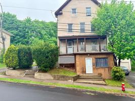 featured image of 5 Oak St