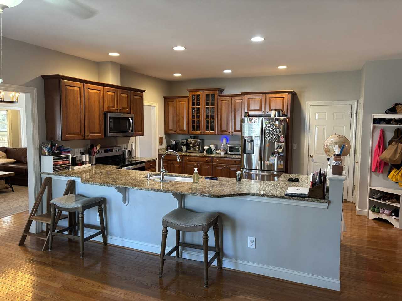 420 Lake Forest Dr Se #1 - Photo 4 of 32