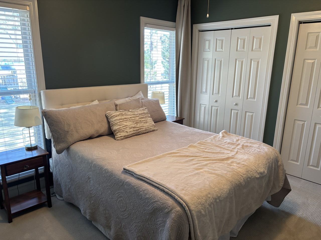420 Lake Forest Dr Se #1 - Photo 5 of 32