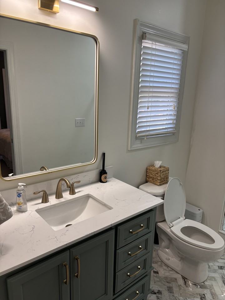 420 Lake Forest Dr Se #1 - Photo 7 of 32