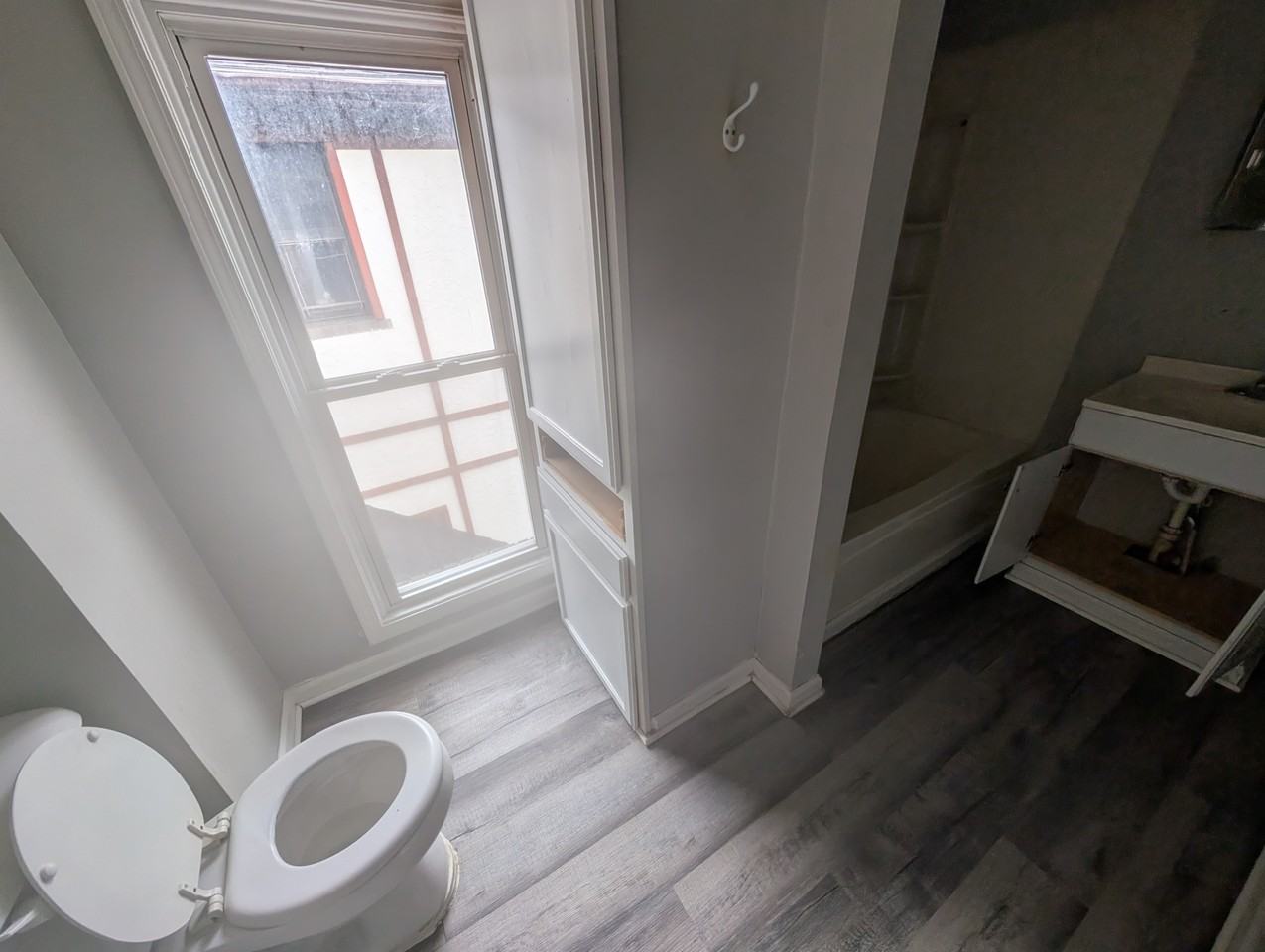 608 W Highland Ave #1 - Photo 5 of 8