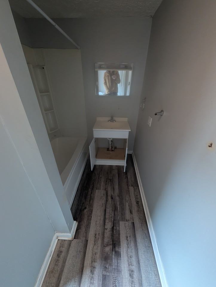608 W Highland Ave #1 - Photo 7 of 8