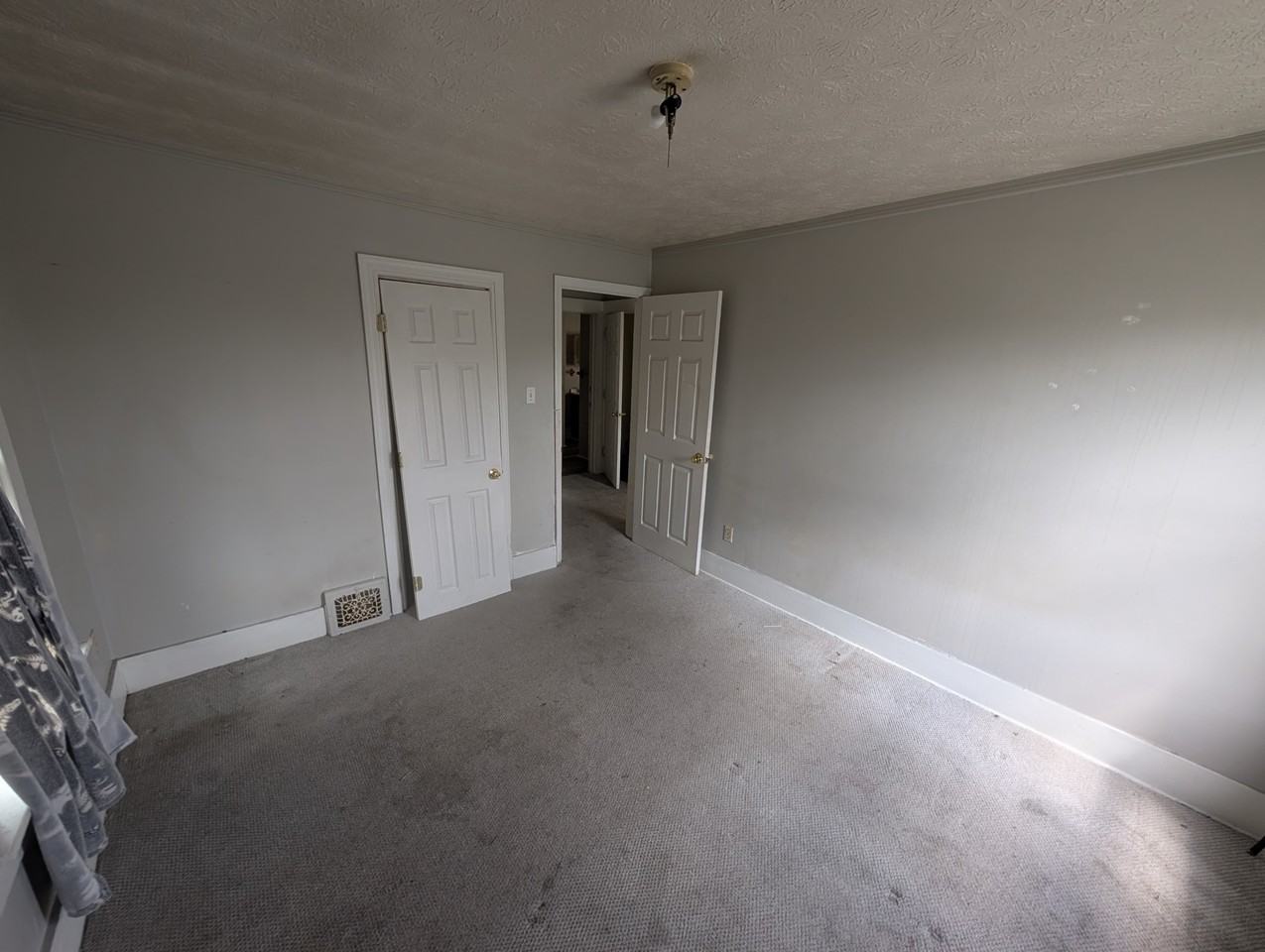 1125 2nd Ave #1 - Photo 2 of 10