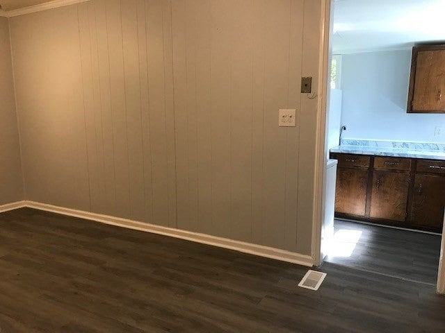 704 Maple St #1 - Photo 5 of 12