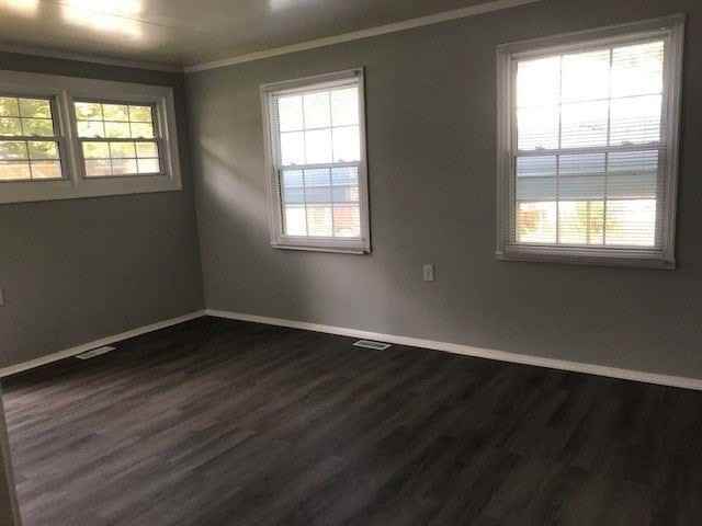 704 Maple St #1 - Photo 6 of 12