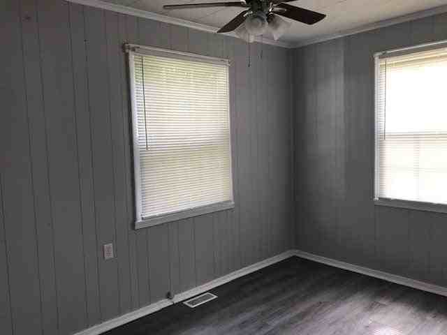 704 Maple St #1 - Photo 7 of 12
