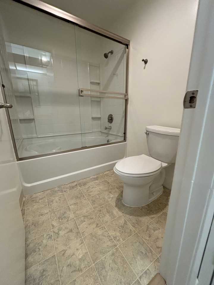 11818 Courtleigh DriveApt 102 #102 - Photo 5 of 11