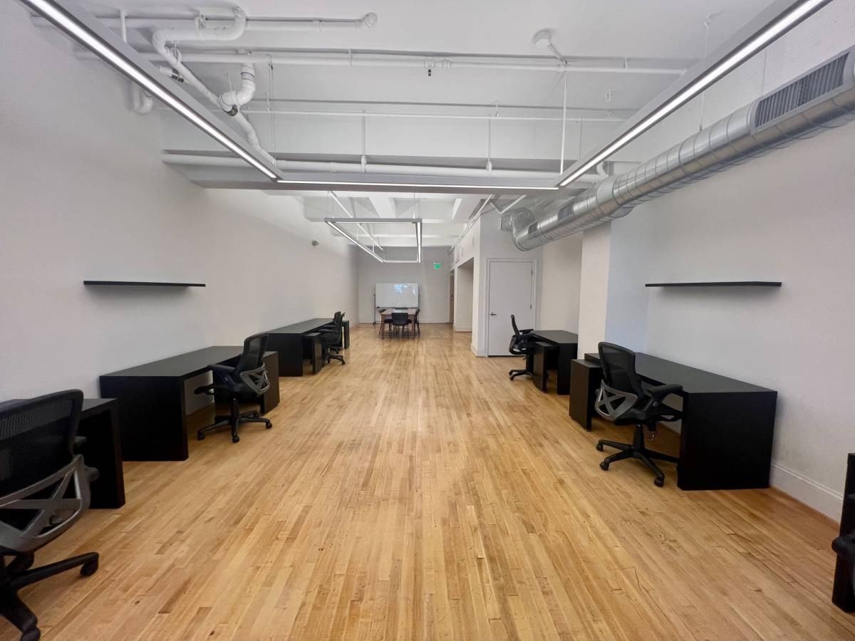 609 E Market St #107 - Photo 2 of 28