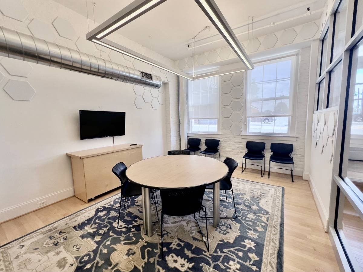609 E Market St #107 - Photo 6 of 28