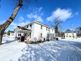 featured image of 216 N Chestnut St #B