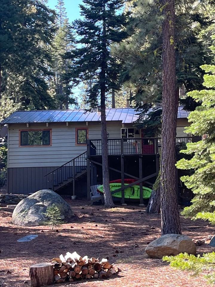 432 Sierra Dr - Photo 5 of 24