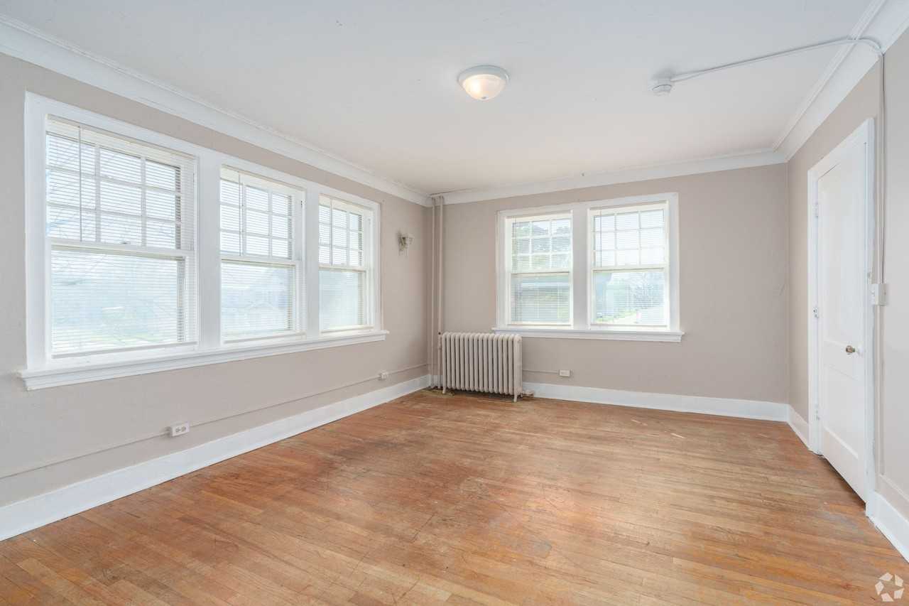 Rollins Apartments - Photo 2 of 10