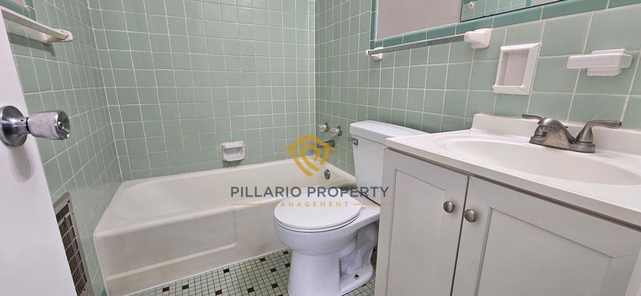 1424 Campbell Ave - Photo 5 of 13