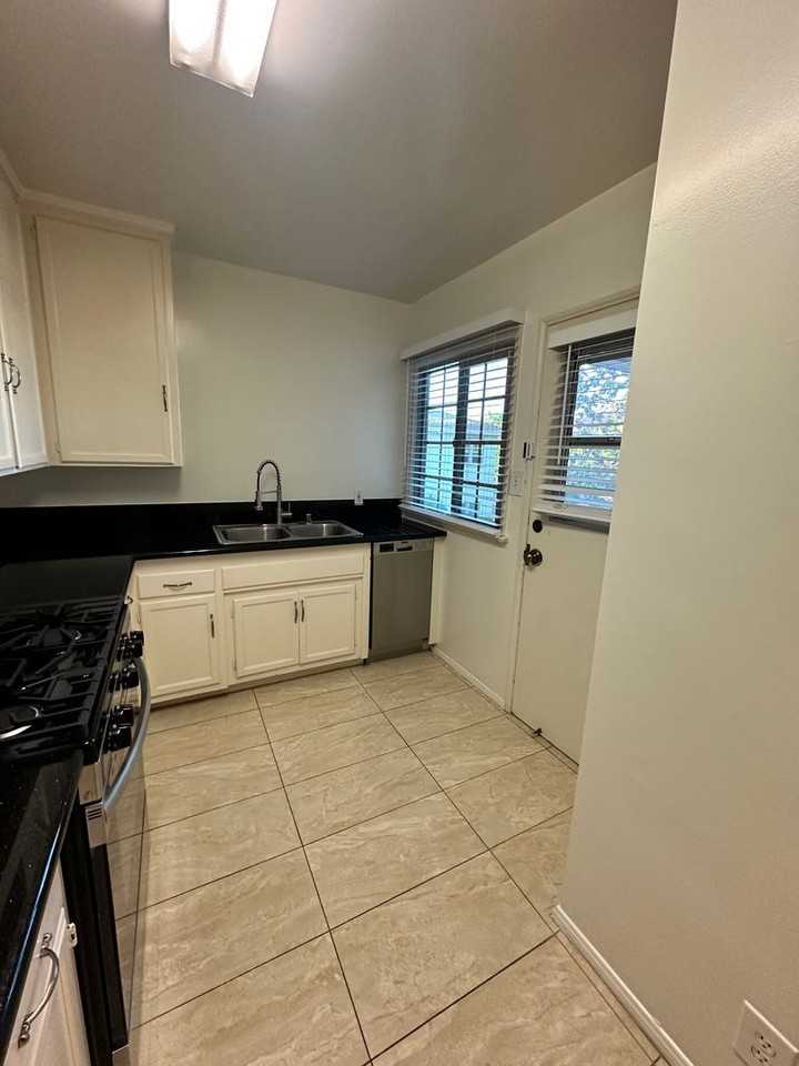 15127-37 Dickens St. - Photo 6 of 18
