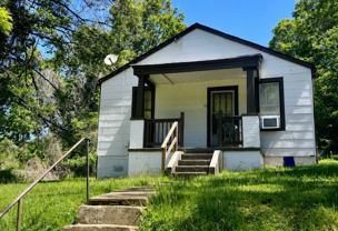 2908 Carroll Ave - Photo 1 of 1