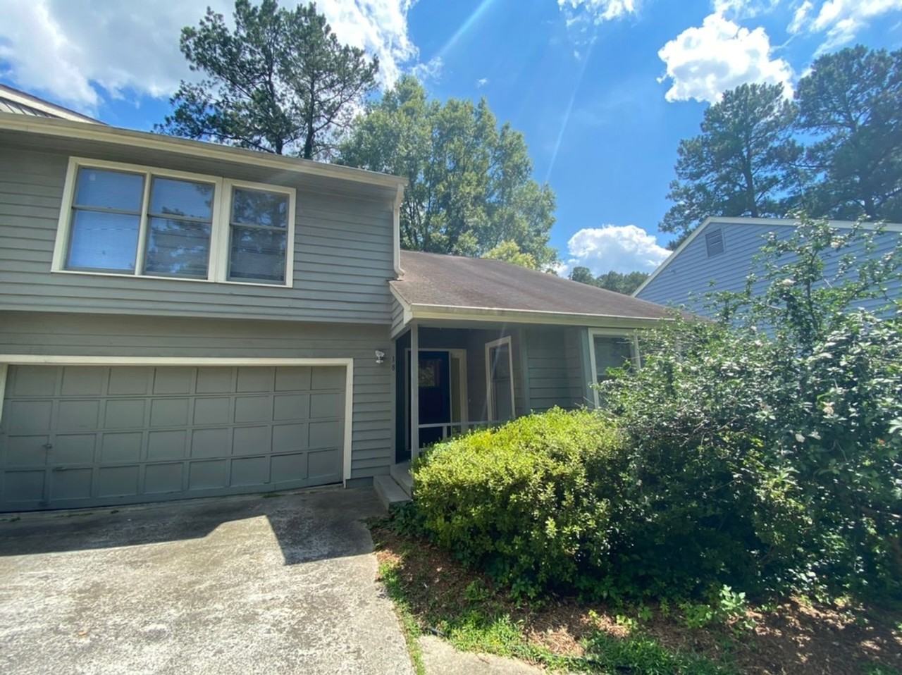 18 Clover Dr - Photo 2 of 21