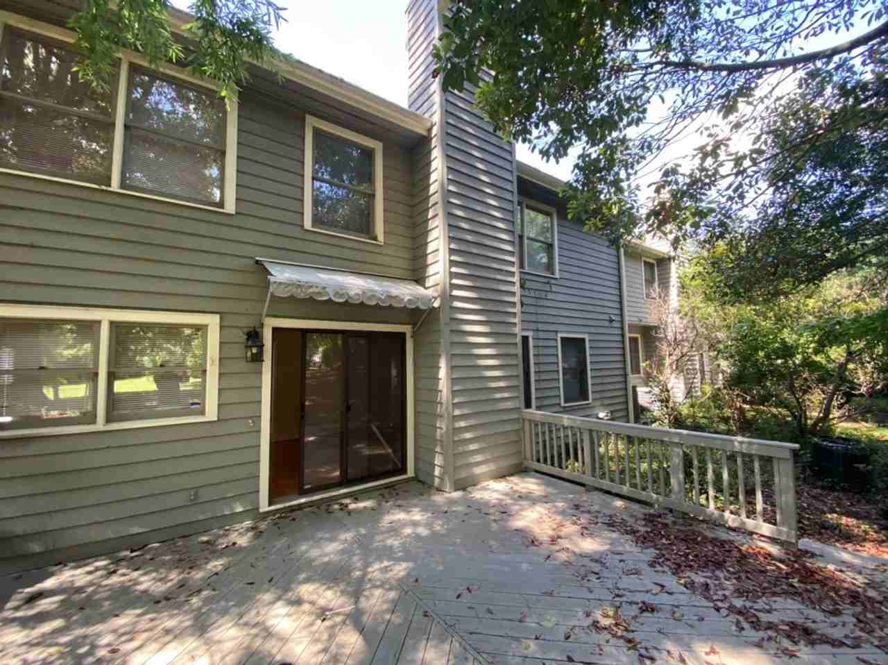 18 Clover Dr - Photo 4 of 21