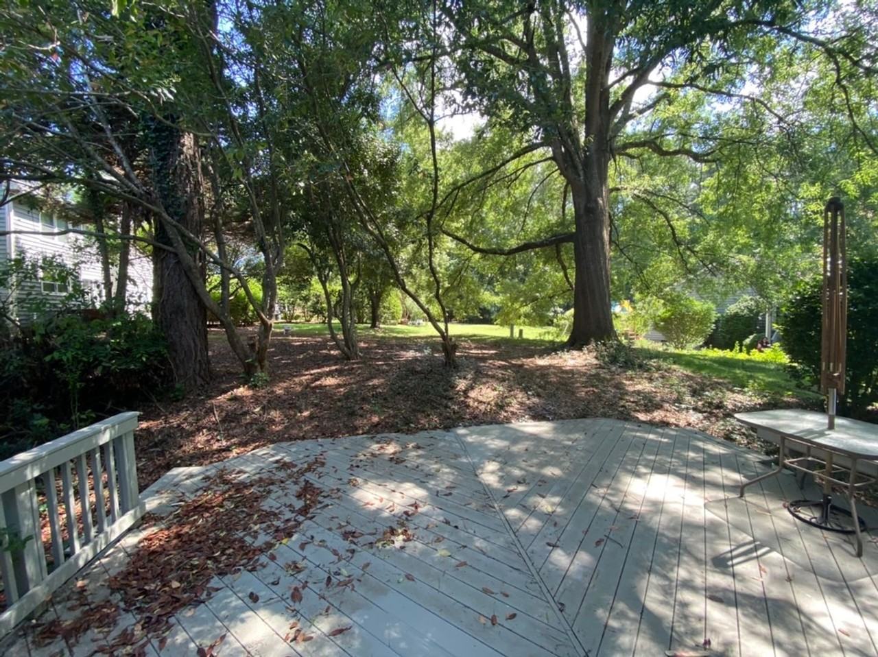 18 Clover Dr - Photo 6 of 21