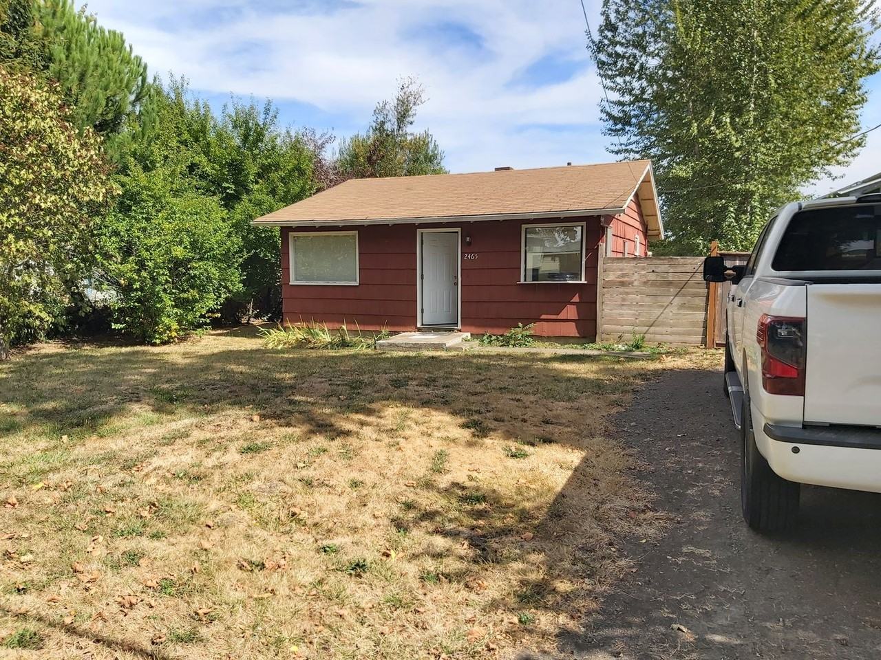 2465 Sw Pickford St - Photo 2 of 14