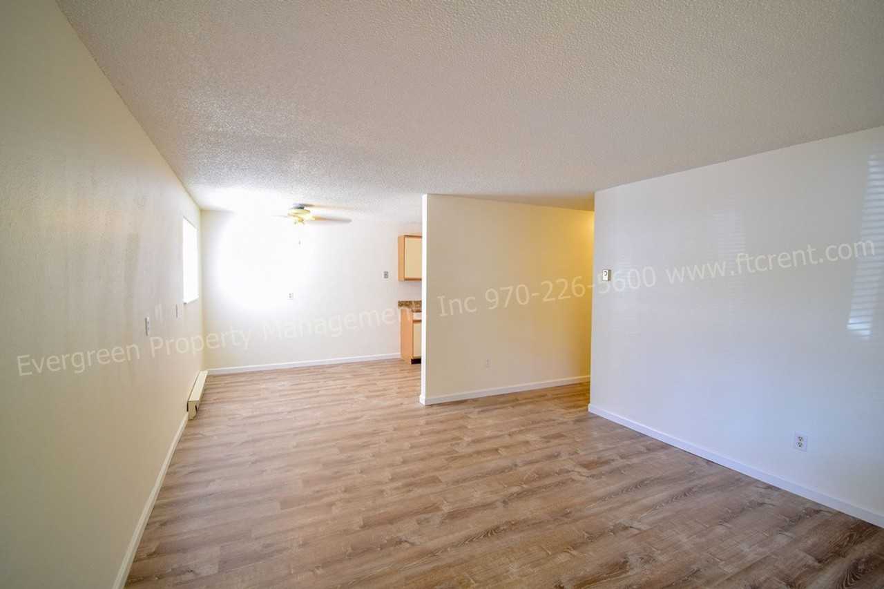 1244 Maple St - Photo 6 of 19