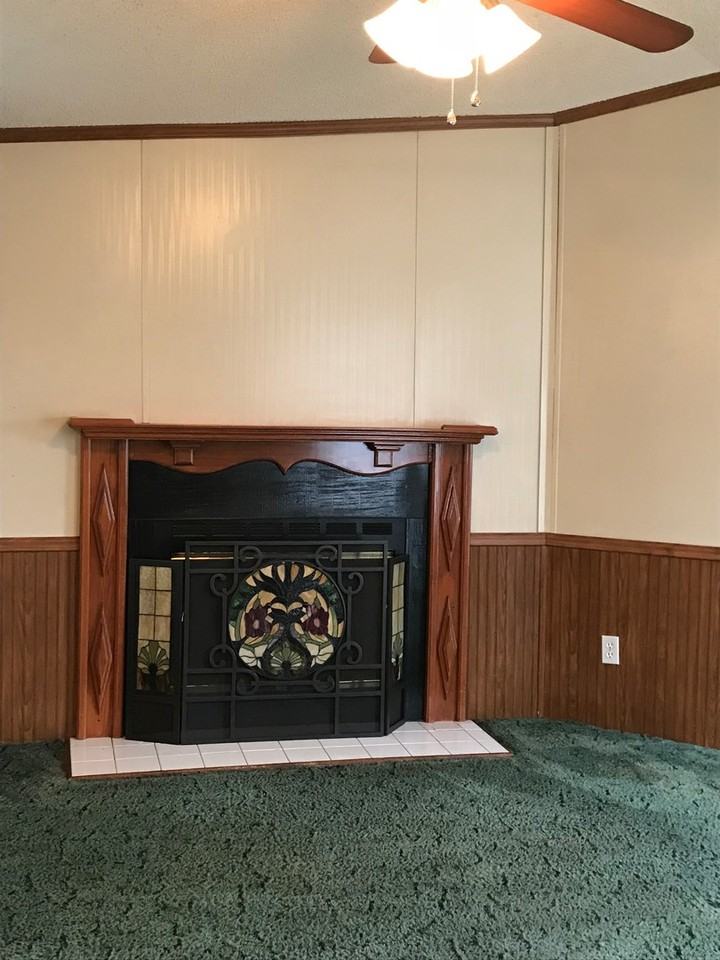 1843 Evans Rd - Photo 3 of 22
