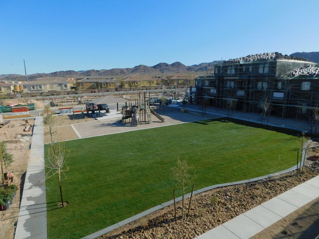 1192 Mission View Ct - Photo 5 of 32
