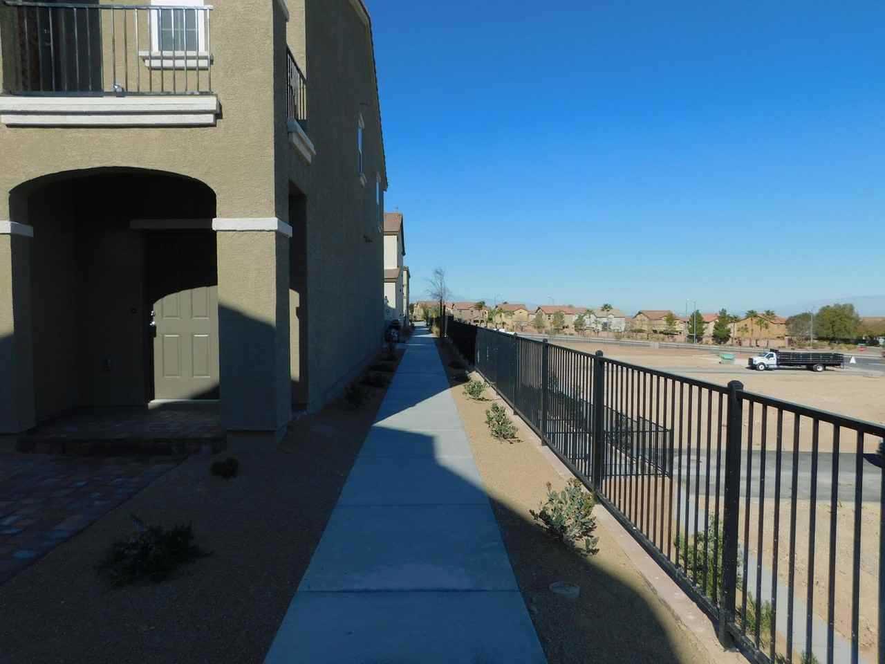 1192 Mission View Ct - Photo 6 of 32
