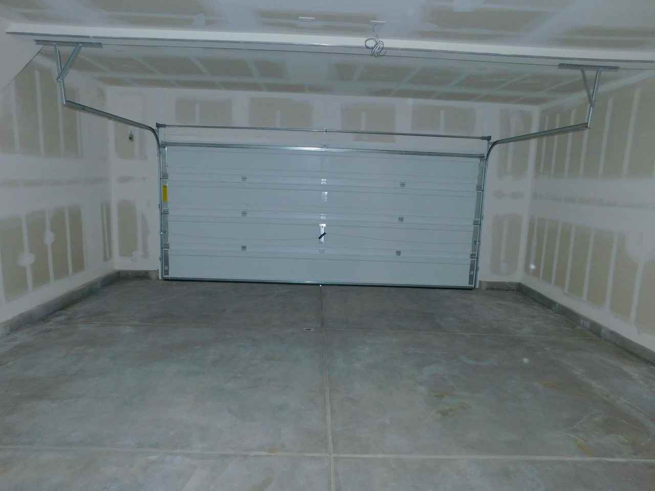 1192 Mission View Ct - Photo 2 of 32