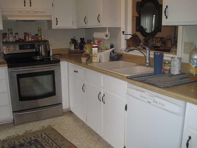1583 Laureldale Dr - Photo 4 of 10