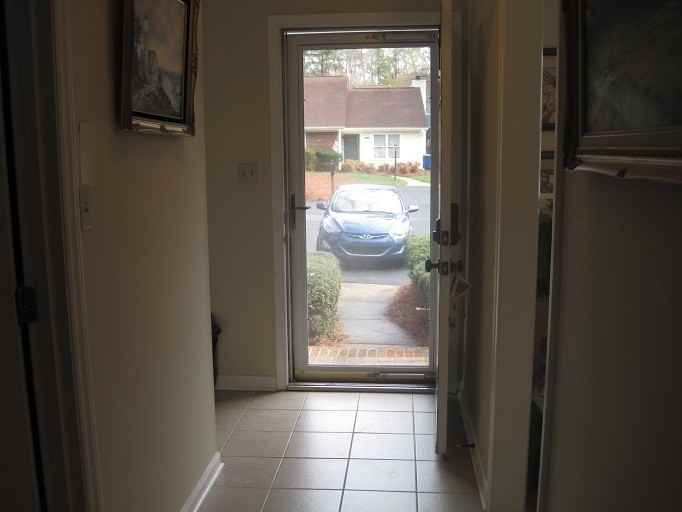 1583 Laureldale Dr - Photo 5 of 10