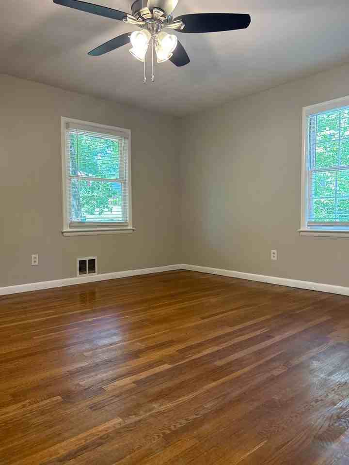 2902 Norgate Ct - Photo 3 of 6