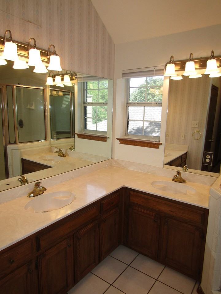 6106 John Chisum Ln - Photo 4 of 44