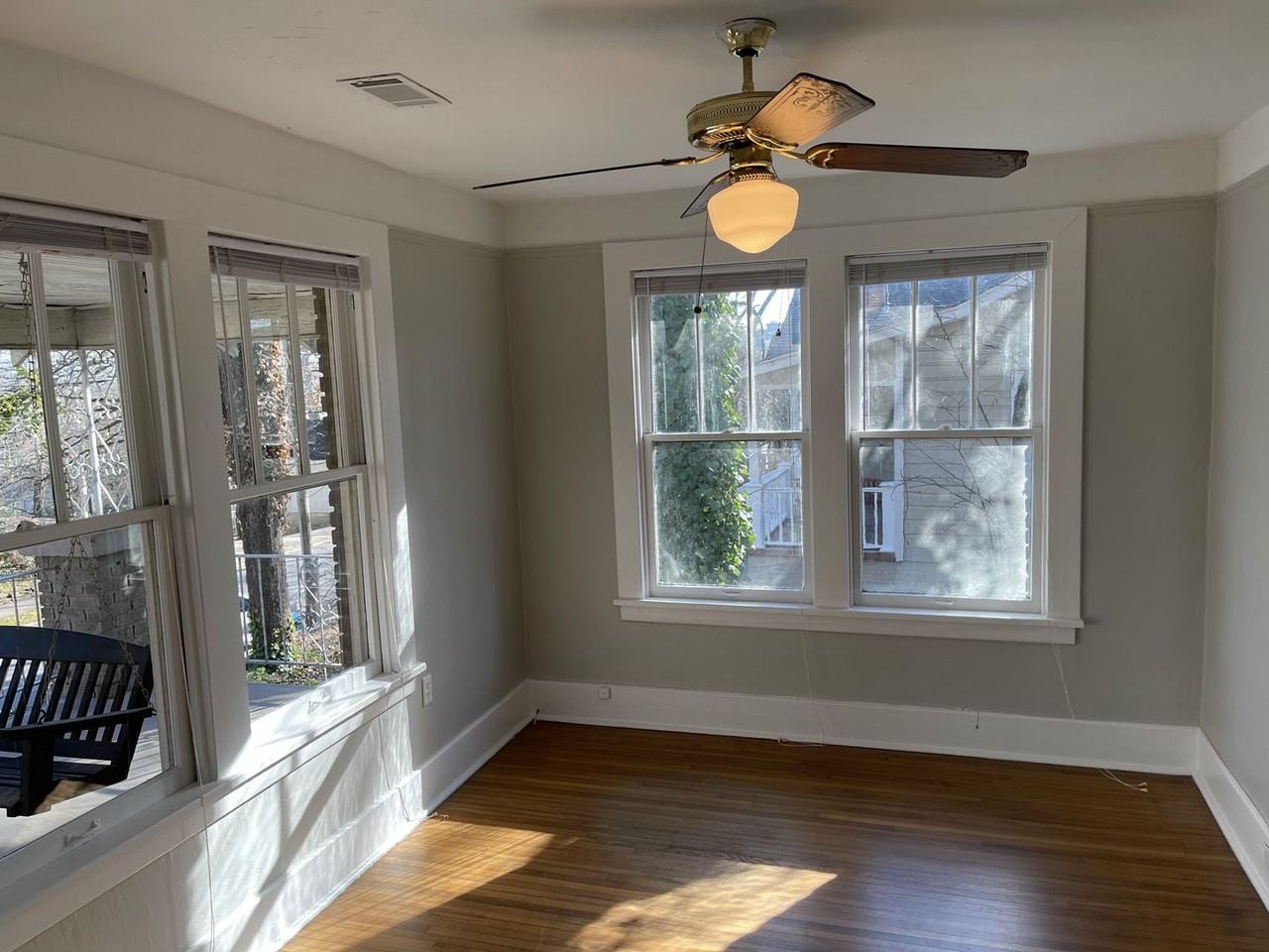 322 Rose St - Photo 5 of 22