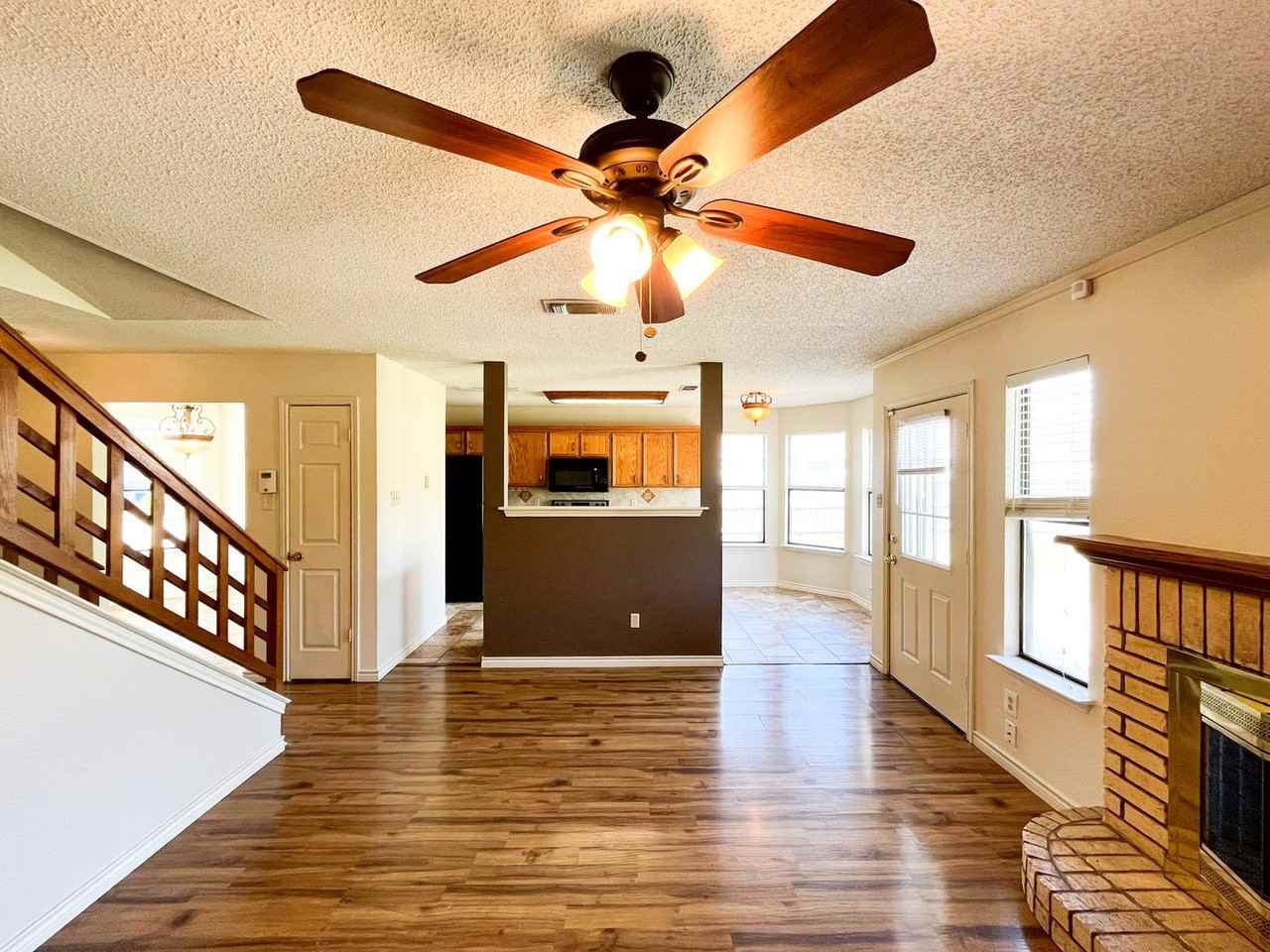 2512 Schulze Dr - Photo 6 of 47